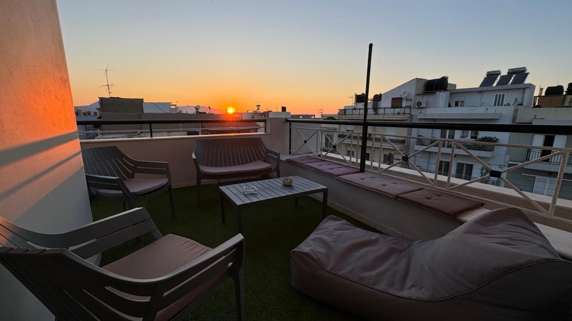 Sunny Apartment For Couples & Friends In Centre Heraklion Zewnętrze zdjęcie